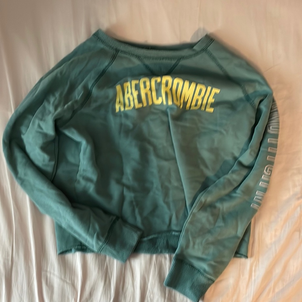 ABERCROMBIE AND FITCH Crewneck